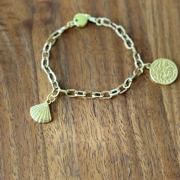 No Label Jewelry - Gold Chain Bracelet with Shell and Coin Charms